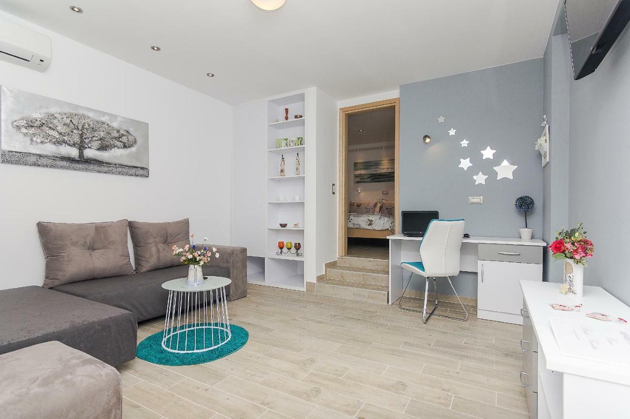 Zina Apartment Brela